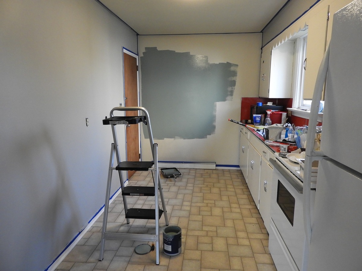 An ongoing kitchen remodeling