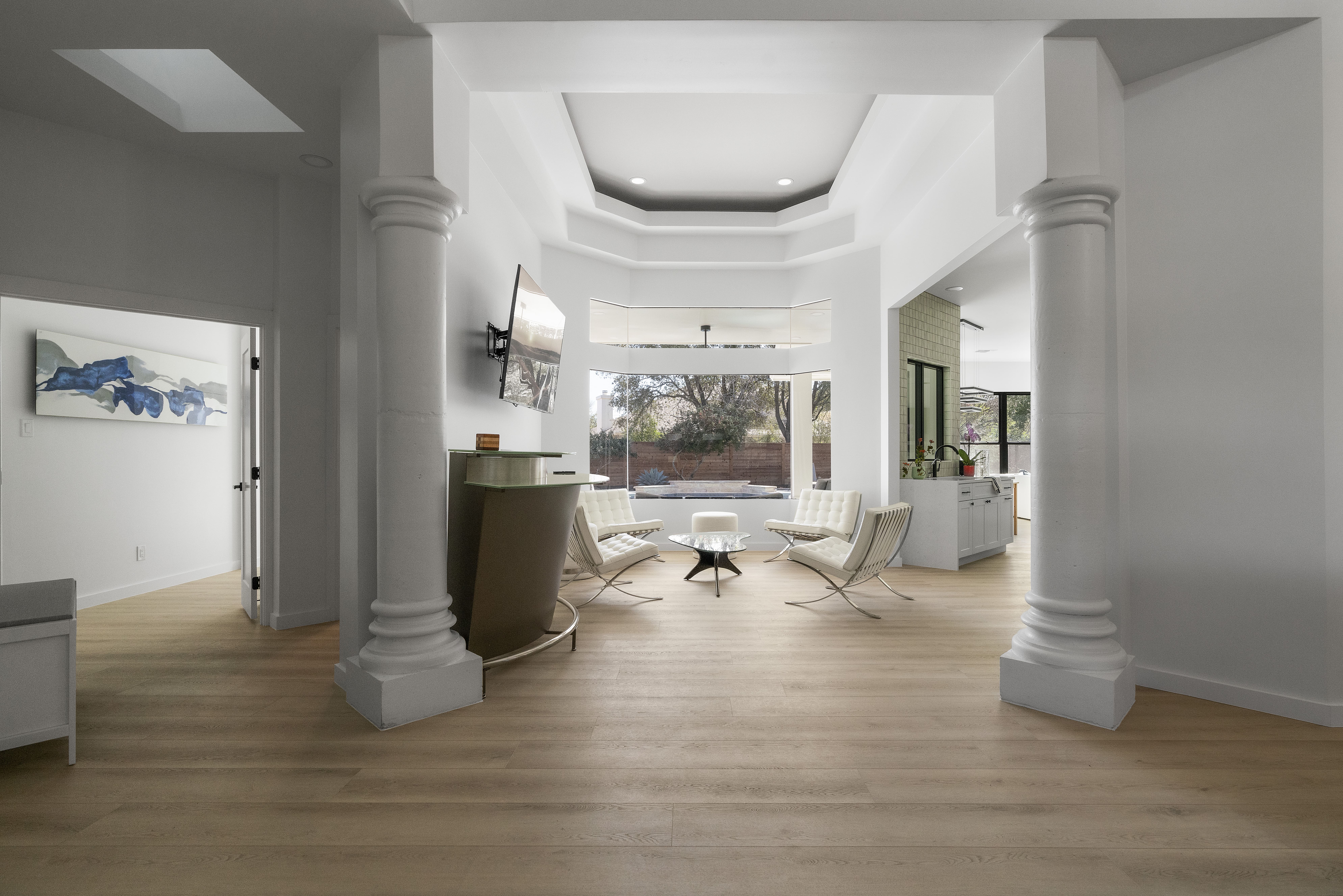 When to Renovate vs. Move: A Texas Homeowner's Guide